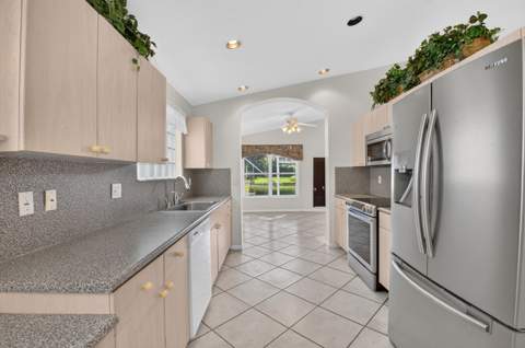 12640 Coral Lakes Drive, Boynton Beach FL - photo 18 of 96