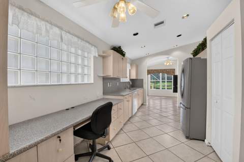 12640 Coral Lakes Drive, Boynton Beach FL - photo 21 of 96