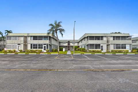 562 Monaco L, golf community for sale in Delray Beach