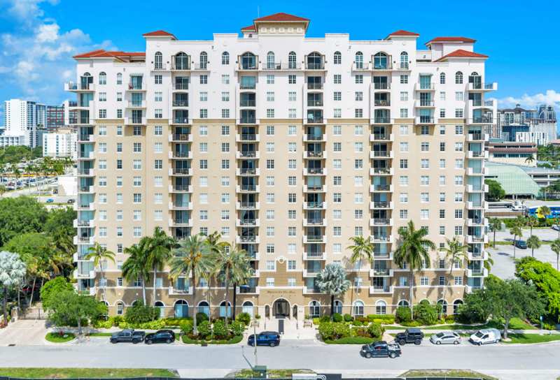 2 bedroom Condominium at 616 Clearwater Park Road #412, Montecito Palm Beach Condo, West Palm Beach — photo 1
