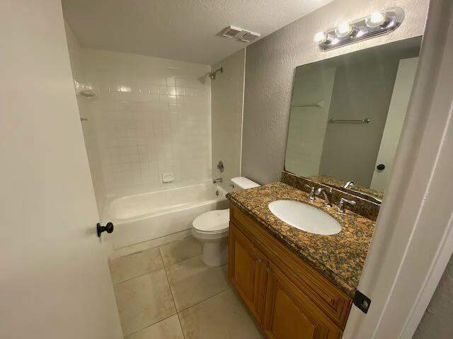 3 bedroom Condominium at 1601 Windorah Way #G, Palm Beach Place Condo, West Palm Beach — photo 4