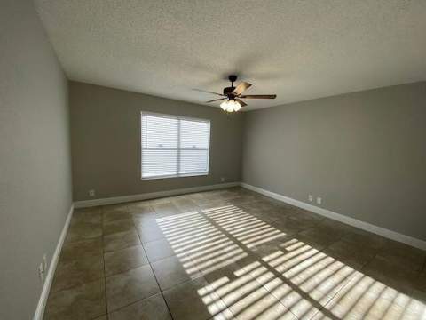 1601 Windorah Way #G, West Palm Beach FL - photo 7 of 10