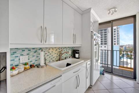 322 Buchanan Street #1411, Hollywood FL - photo 23 of 39