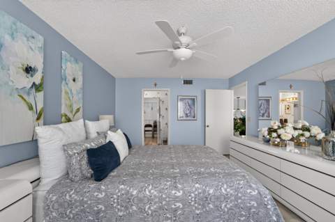 4725 Lucerne Lakes Blvd E #401, Lake Worth FL - photo 14 of 32