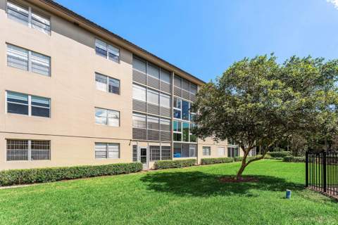 1702 Andros Isle #C4, Coconut Creek FL - photo 23 of 39