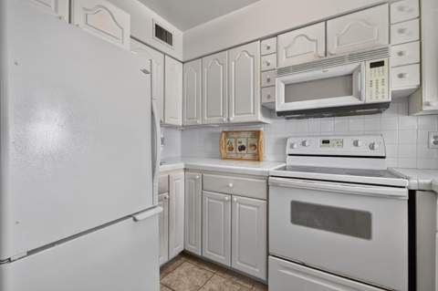 10084 N Meridian Way #3, Palm Beach Gardens FL - photo 11 of 41