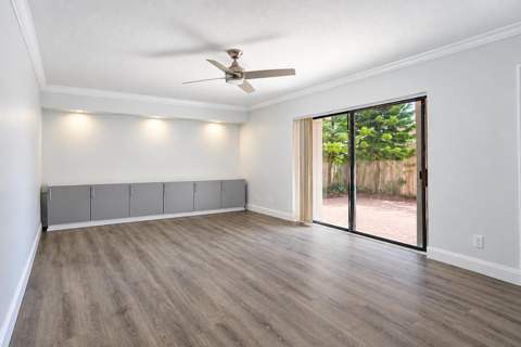 9851 NW 6th Place, Plantation FL - photo 7 of 29