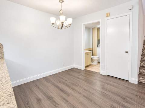 9851 NW 6th Place, Plantation FL - photo 13 of 29