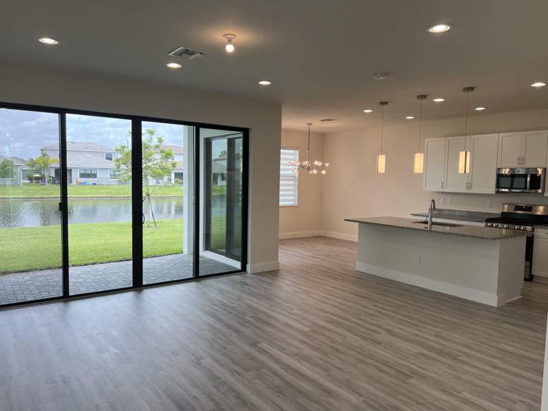 4 bedroom Single Family Residence at 7215 Montereal Path, Villamar At Toscana Isles, Lake Worth — photo 2
