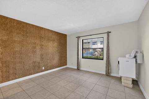 130 Cypress Club Drive #313, Pompano Beach FL - photo 8 of 27