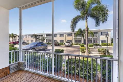 130 Cypress Club Drive #313, Pompano Beach FL - photo 16 of 27