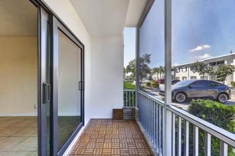 130 Cypress Club Drive #313, Pompano Beach FL - photo 17 of 27