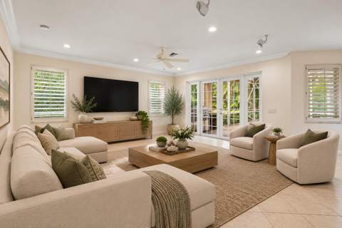 6395 Stonehurst Circle, Lake Worth FL - photo 8 of 44