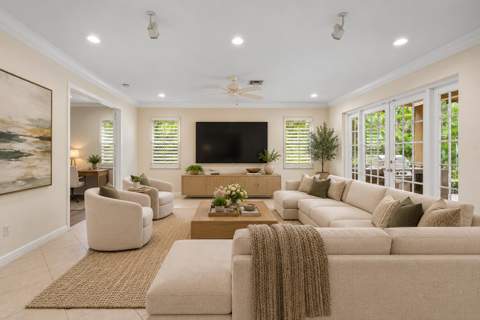 6395 Stonehurst Circle, Lake Worth FL - photo 7 of 44