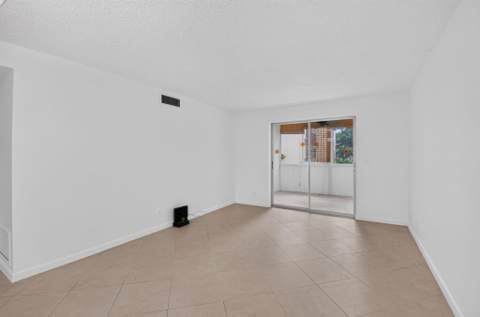 2615 NE 3rd Court #2130, Boynton Beach FL - photo 13 of 45