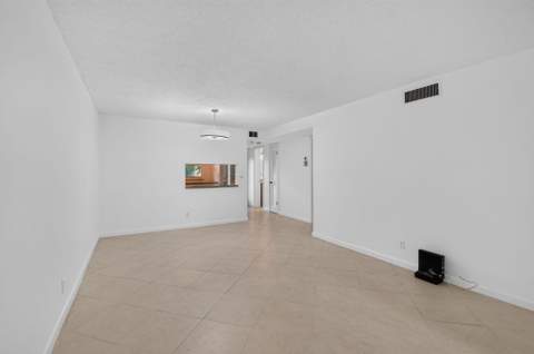 2615 NE 3rd Court #2130, Boynton Beach FL - photo 14 of 45