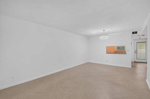 2615 NE 3rd Court #2130, Boynton Beach FL - photo 15 of 45