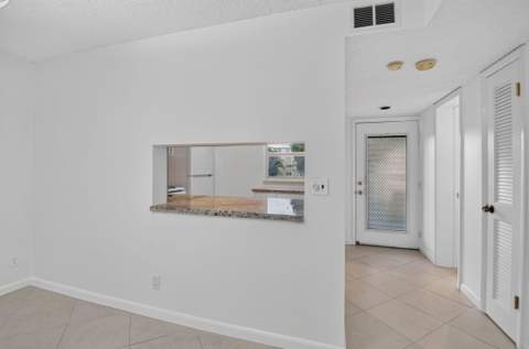 2615 NE 3rd Court #2130, Boynton Beach FL - photo 16 of 45