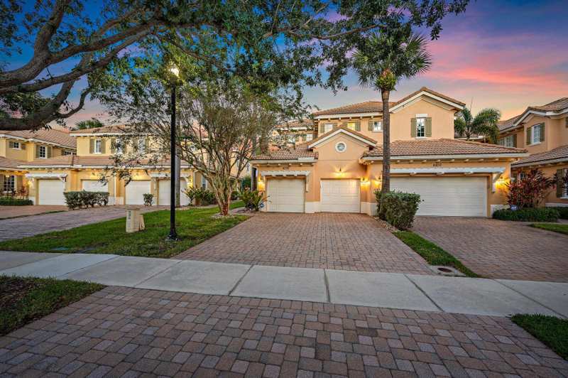 3 bedroom Townhouse at 4798 Cadiz Circle, Paloma, Palm Beach Gardens — photo 1
