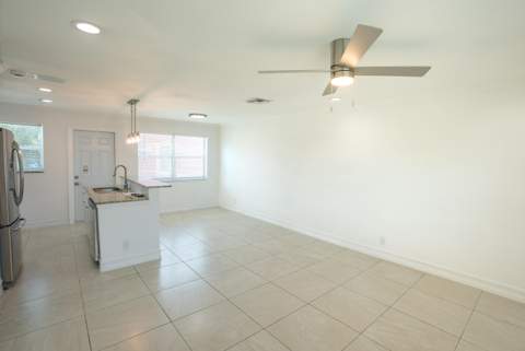 1420 9th Street, Lake Park FL - photo 6 of 15