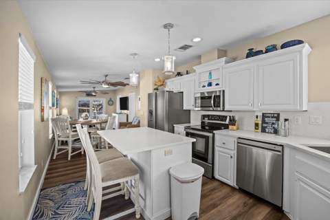 1092 Nettles Boulevard, Jensen Beach FL - photo 6 of 69