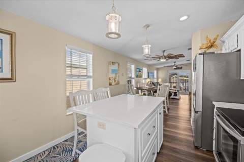 1092 Nettles Boulevard, Jensen Beach FL - photo 9 of 69