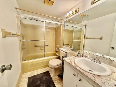 7505 NW 5th Court #102, Margate FL - photo 7 of 20