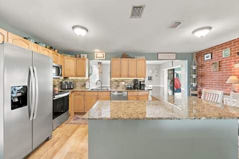 804 NW 10th Avenue, Boynton Beach FL - photo 12 of 35