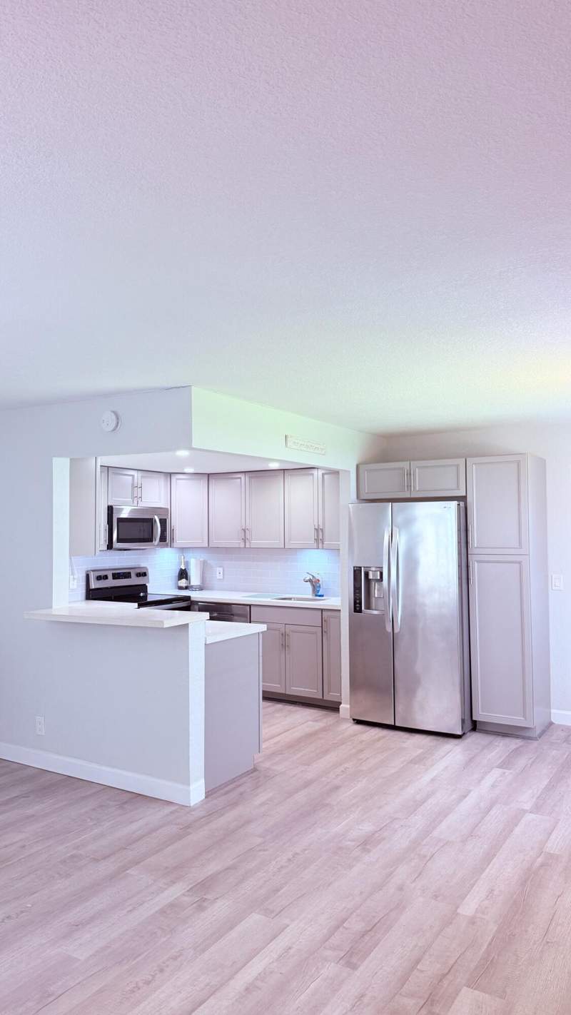1 bedroom Condominium at 111 Saxony Terrace, Kings Point Saxony Condos, Delray Beach — photo 2
