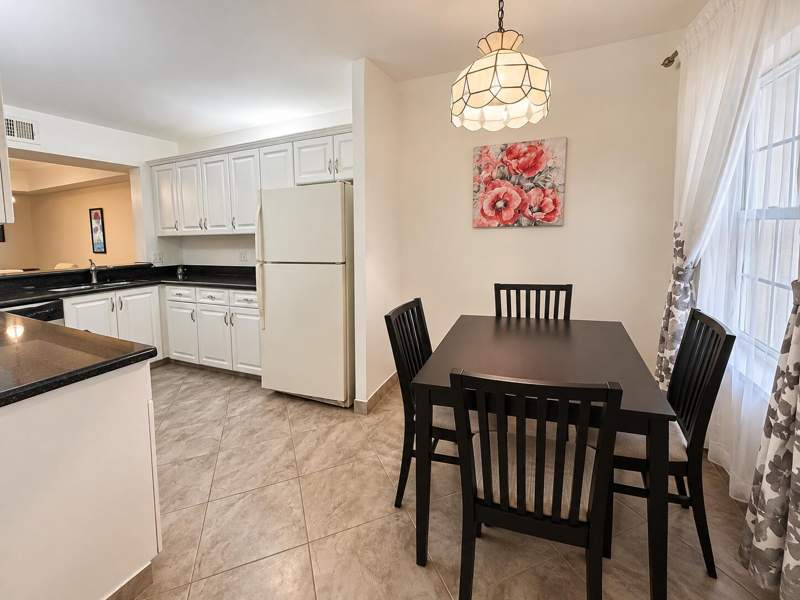 2 bedroom Condominium at 23370 Carolwood Lane #203, Pines Of Boca Barwood Condo, Boca Raton — photo 3