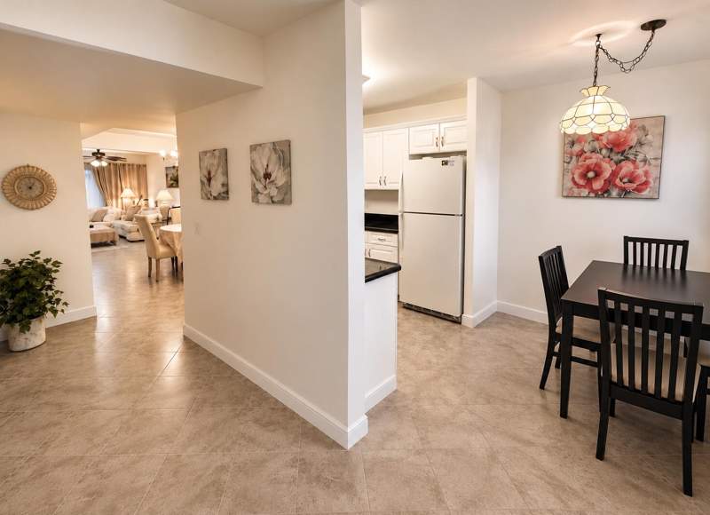 2 bedroom Condominium at 23370 Carolwood Lane #203, Pines Of Boca Barwood Condo, Boca Raton — photo 2