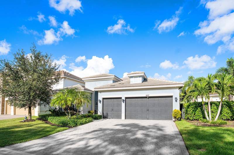 4 bedroom Single Family Residence at 9197 Greenspire Lane, Cypress Royale Pud, Lake Worth — photo 3