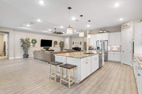 9197 Greenspire Lane, Lake Worth FL - photo 10 of 32