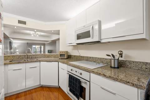 23385 Barwood Lane #308, Boca Raton FL - photo 15 of 33