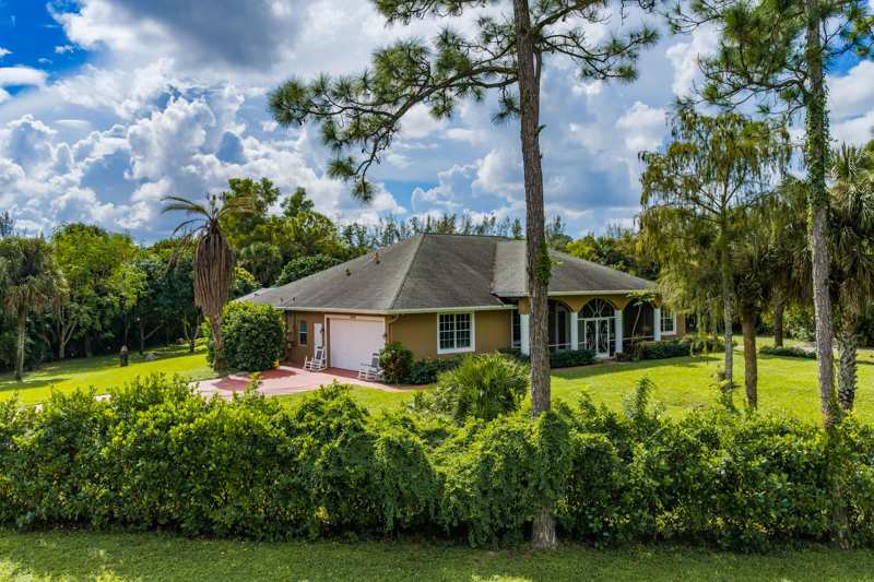 4 bedroom Single Family Residence at 16970 W Burns Drive, Loxahatchee, The Acreage — photo 1