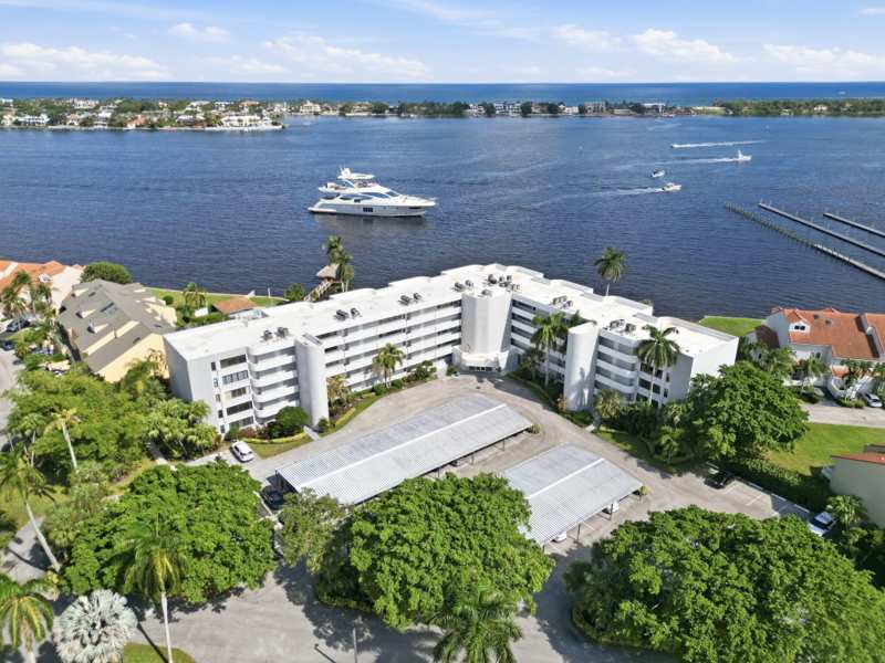 2 bedroom Condominium at 8200 Lakeshore Drive #2020, Lakeshore Colony I Condo, Hypoluxo — photo 1