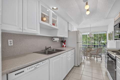6800 Willow Wood Drive #906, Boca Raton FL - photo 11 of 45