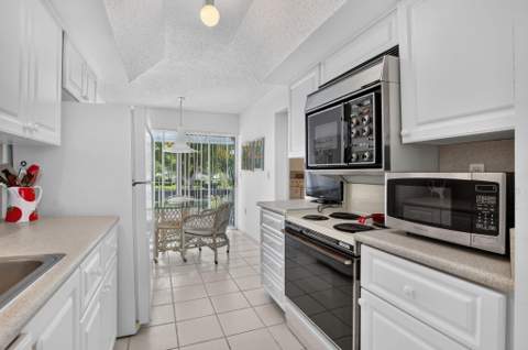 6800 Willow Wood Drive #906, Boca Raton FL - photo 12 of 45