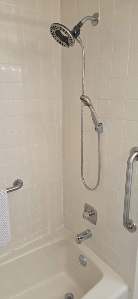 2448 NE 13th Avenue, Pompano Beach FL - photo 9 of 16