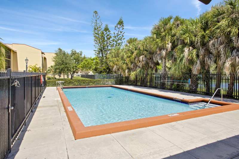 3 bedroom Condominium at 2073 Coral Ridge Drive #N205, Saxon Woods North Condo, Coral Springs — photo 1