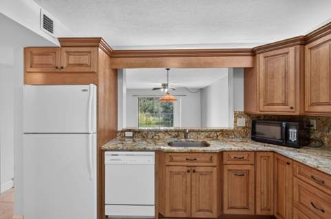 2073 Coral Ridge Drive #N205, Coral Springs FL - photo 20 of 33