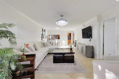 235 Bay Colony Drive, Juno Beach FL - photo 6 of 59