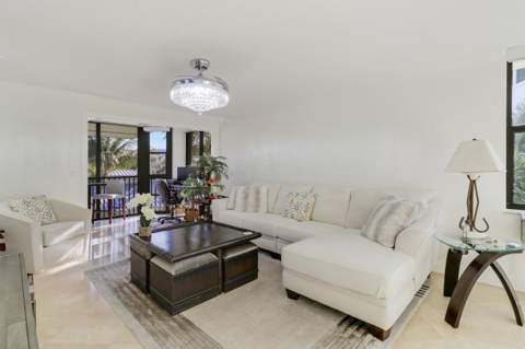 235 Bay Colony Drive, Juno Beach FL - photo 9 of 59