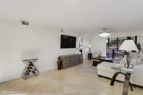 235 Bay Colony Drive, Juno Beach FL - photo 12 of 59