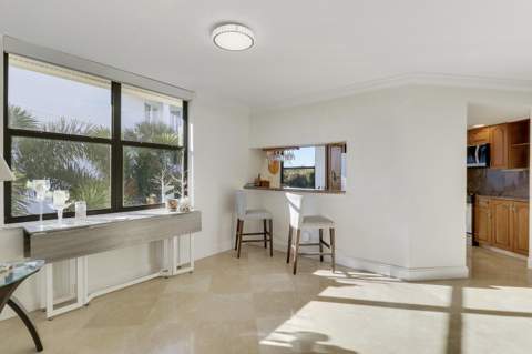 235 Bay Colony Drive, Juno Beach FL - photo 13 of 59