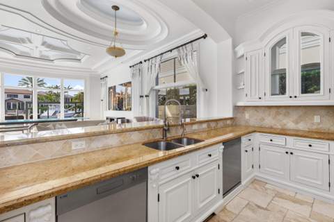 3201 NE 27th Avenue, Lighthouse Point FL - photo 12 of 41