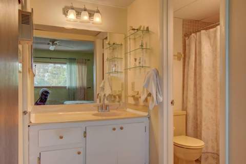 7807 Golf Cir Drive #202, Margate FL - photo 16 of 20