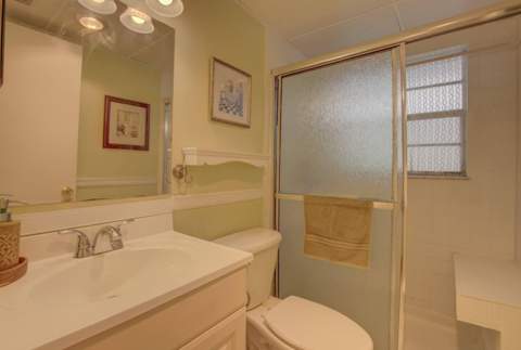7807 Golf Cir Drive #202, Margate FL - photo 12 of 20