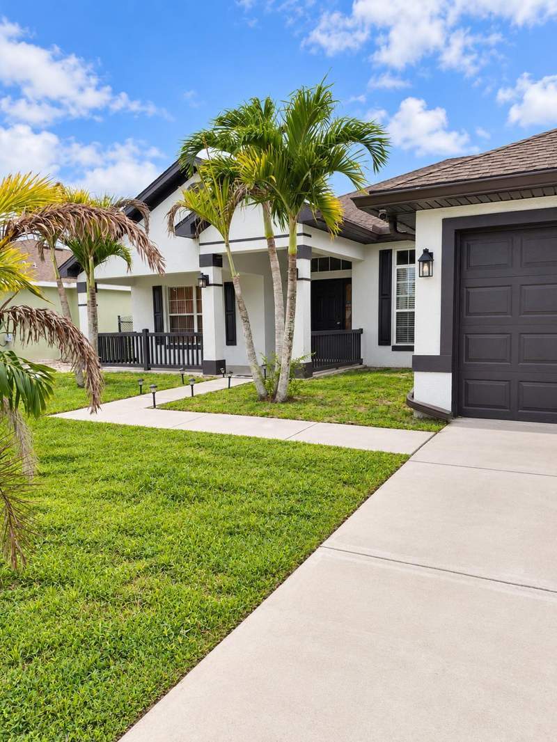 4 bedroom Single Family Residence at 3450 SW Ronald Street, Port St Lucie Section 15, Port St. Lucie — photo 3