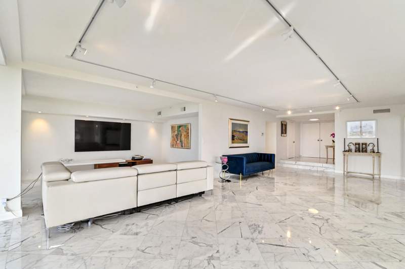 3 bedroom Condominium at 1900 Consulate Place #1704, Consulate Condo, West Palm Beach — photo 3